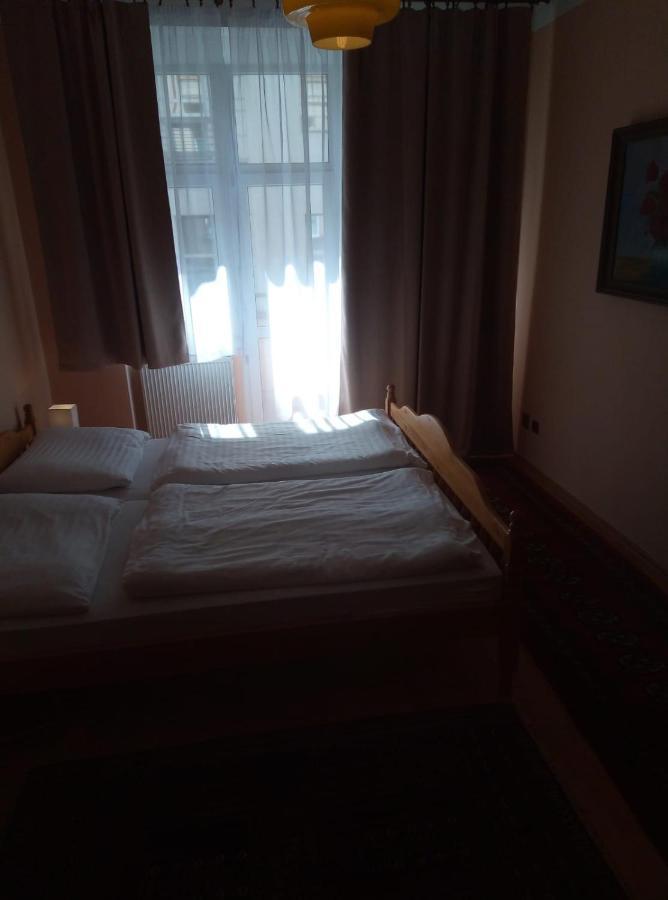 Kamil Apartments, Lux, 95M2 Karlovy Vary Luaran gambar