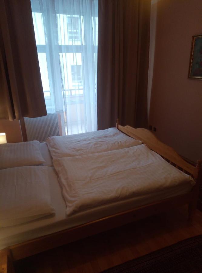 Kamil Apartments, Lux, 95M2 Karlovy Vary Luaran gambar